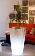Pot de fleurs éclairé par LED Palo