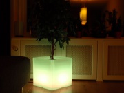 Pot de fleurs éclairé par LED Les Quatre