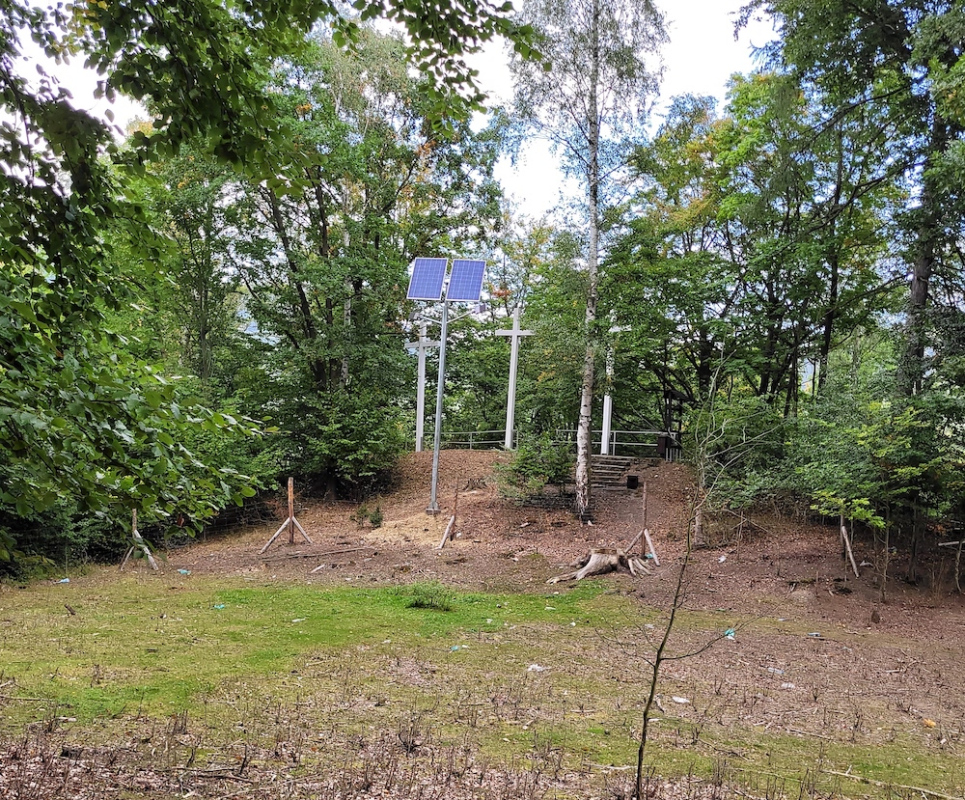 Jugów - latarnia solarna dwuramienna