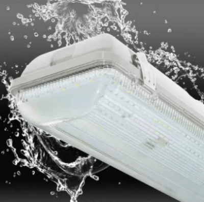Luminaire LED hermétique 2x18W (+ 2 lampes fluorescentes LED 18W 120 T8)